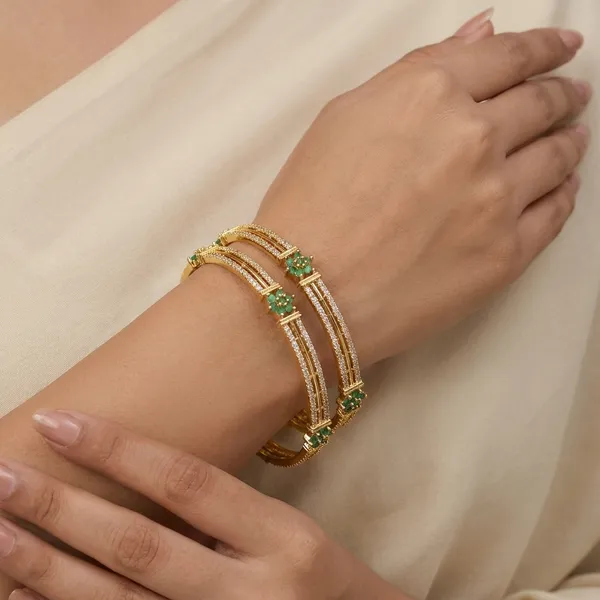 Golden_Alloy_Bangles_For_Women