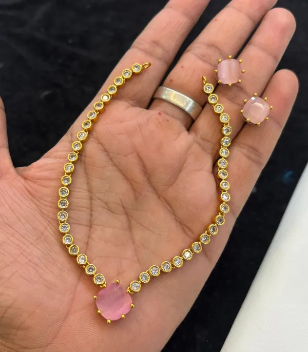 Golden_Alloy_Pendant_Set_For_Women