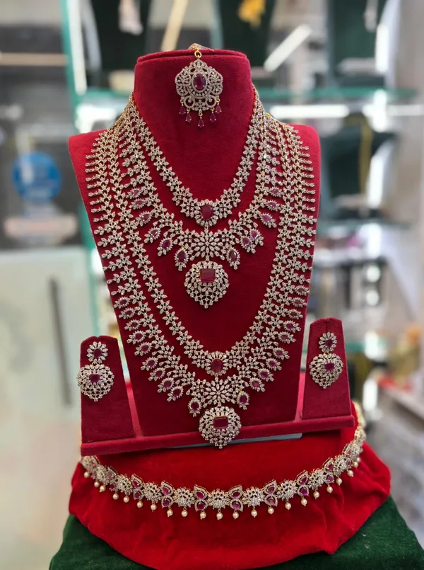 Silver_Alloy_Jewellery_Set_For_Women