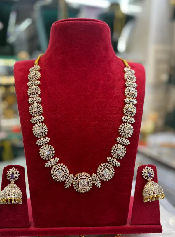 Silver_Alloy_Necklace_Set_For_Women