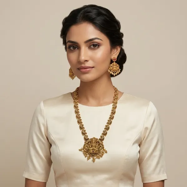 Golden_Alloy_Necklace_Set_For_Women