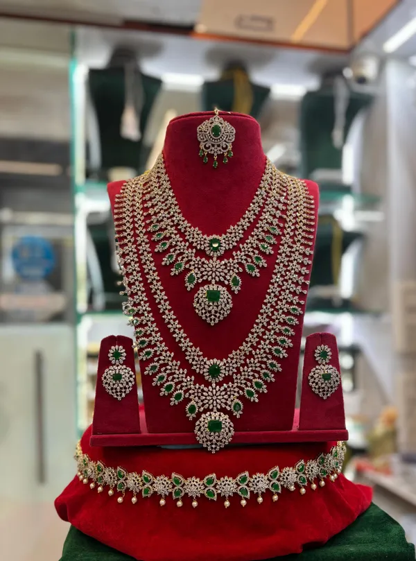 Silver_Alloy_Jewellery_Set_For_Women