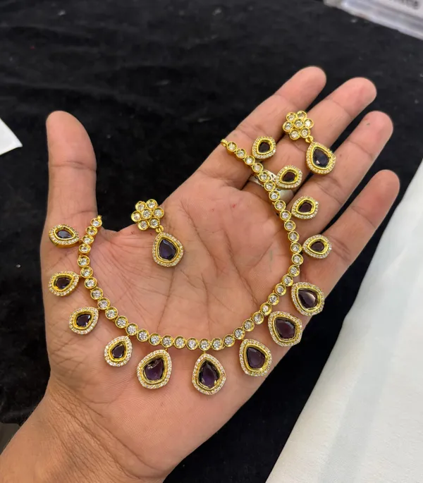 Golden_Alloy_Necklace_Set_For_Women