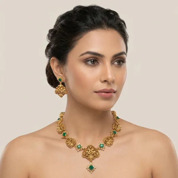 Golden_Alloy_Jewellery_Set_For_Women