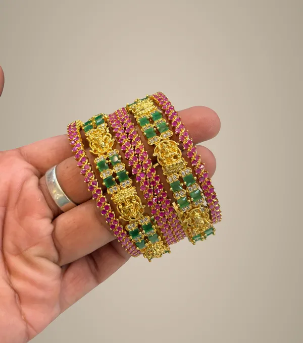 Golden_Alloy_Bangles_For_Women
