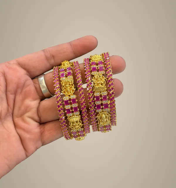Golden_Alloy_Bangles_For_Women