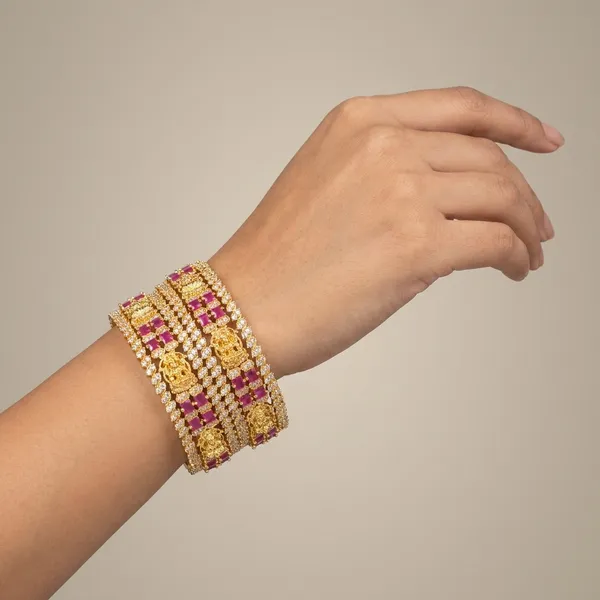 Golden_Alloy_Bangles_For_Women
