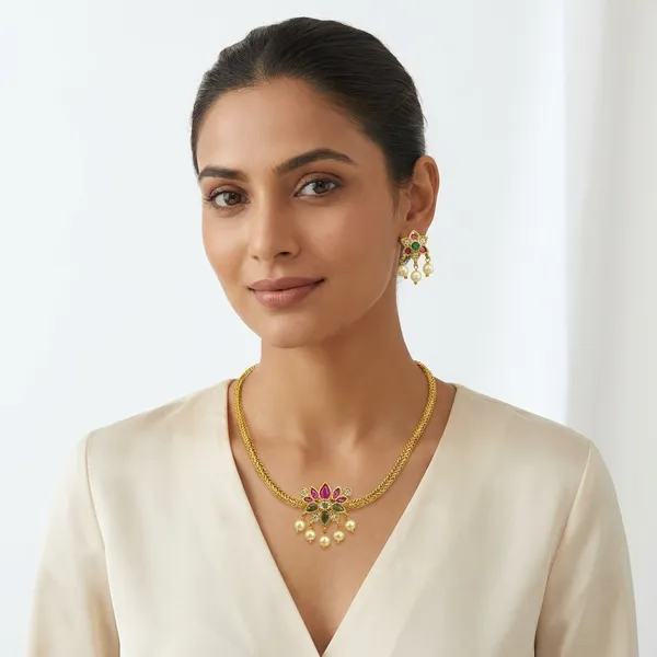 Golden_Alloy_Necklace_Set_For_Women