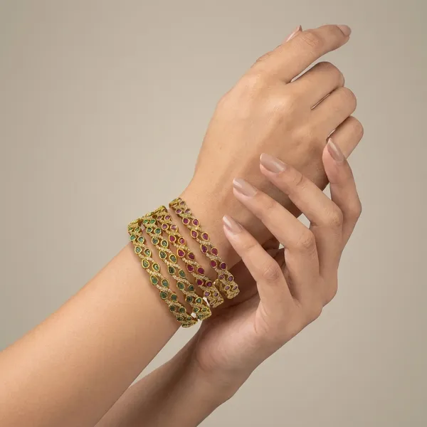 Golden_Alloy_Bangles_For_Women