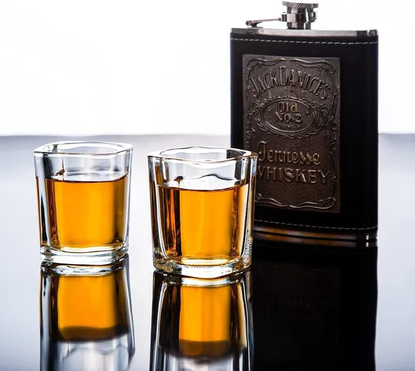 Premium_Shot_Glass_Set_of_6-60_ML_Transparent_Heavy_Base_Shot_Glasses_Set_for_Party_Bar,_Vodka_&_Tequila,_Liqueur,_Spirits,Whiskey_and_Wine_Testing