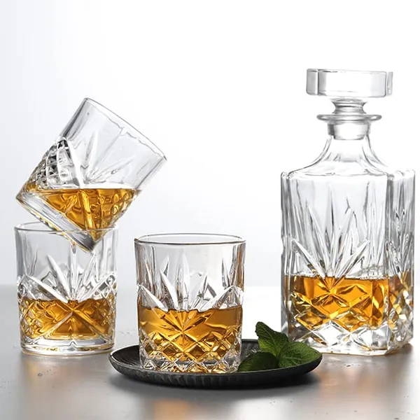 European_Rock_Crystal_Clear_7_Pcs_Decanter_And_Glasses_Set-_Stylish_1_Decanter_And_6_Pcs_Glass_Set_-_Perfect_For_Whiskey,_Scotch,_Wine,_Vodka,_Tequila,_Rum