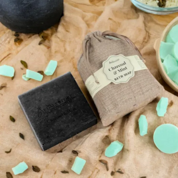 Activated_Charcoal_Mint_Cold_Pressed_Detox_Bath_Soap_For__Unisex