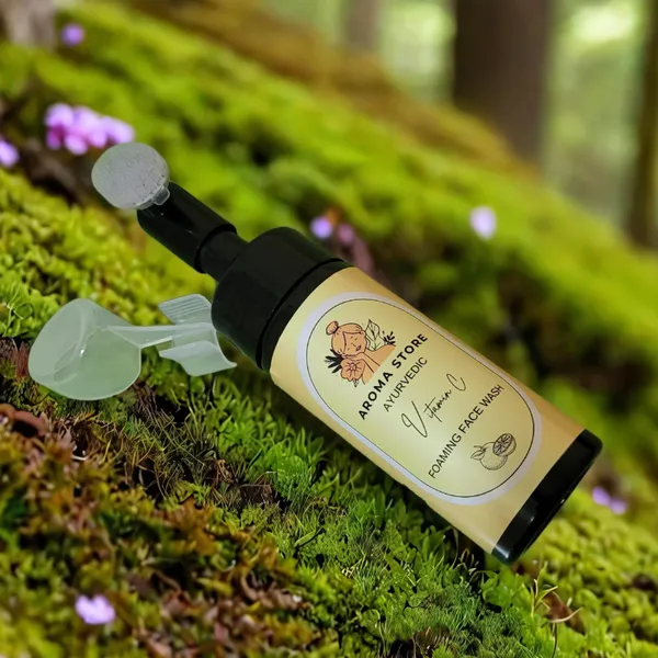 Vitamin_C__And_Neem_Foaming_Face_Wash_With_Inbuilt_Brush_For__Unisex
