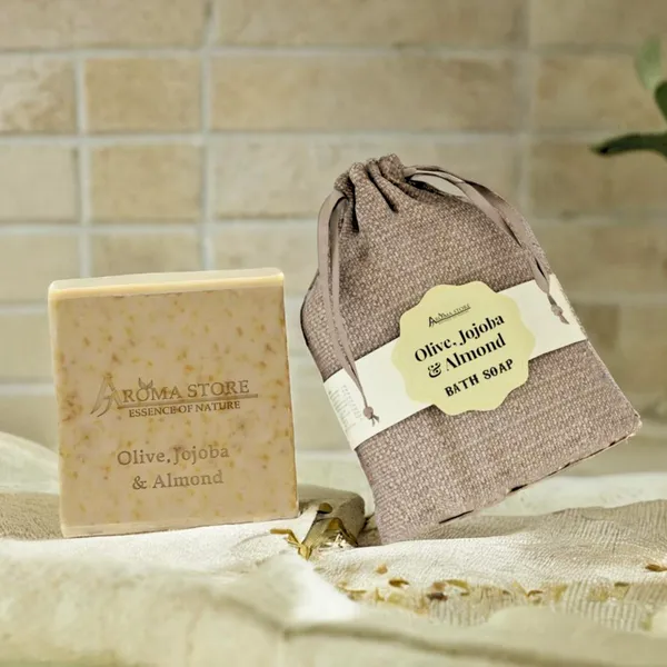 Olive_Jojoba__And_Almond_Cold_Pressed_Handmade_Bath_Soap_For__Unisex