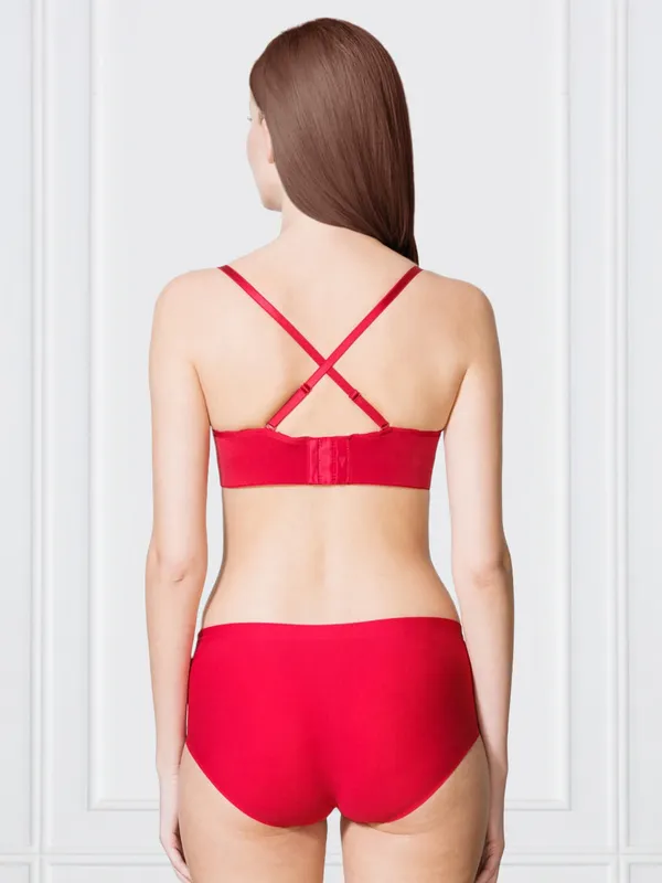 Red_Seamless_Multiway_Bra_Panty_Set