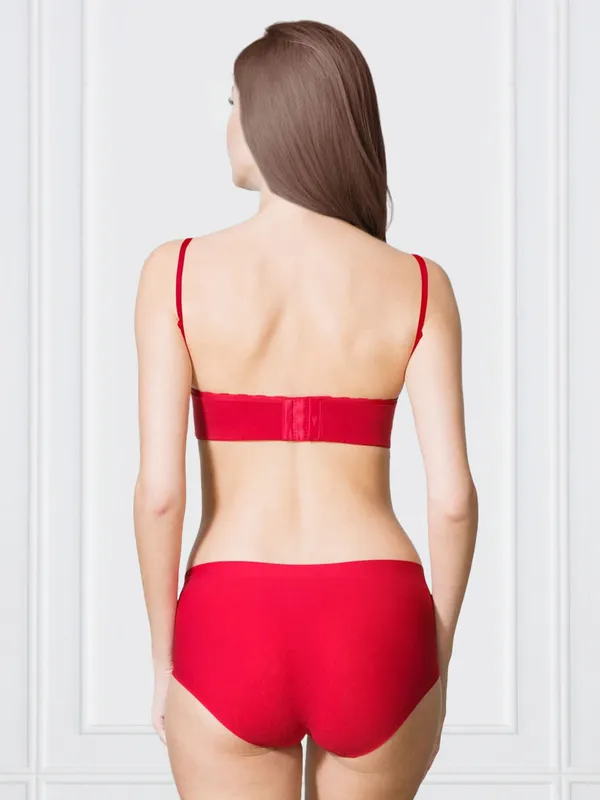 Red_Seamless_Multiway_Bra_Panty_Set