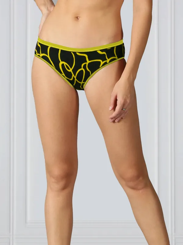 Pack_of_2_Yellow_&_Pink_100%_Cotton_Snake_Print_Panty
