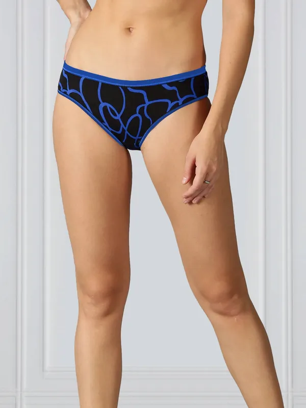 Pack_of_2_Blue_&_Red_100%_Cotton_Snake_Print_Panty