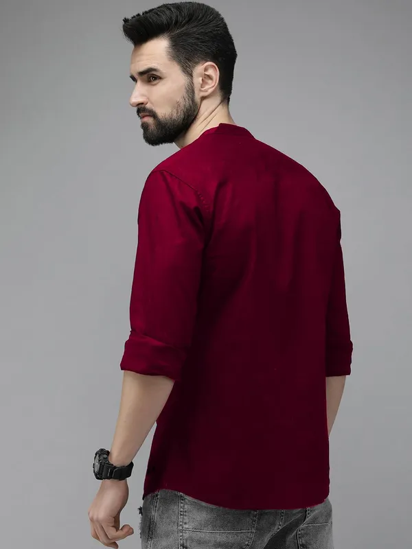 Rebelify_Men's_Cotton_Blend_Shirt_with_Full_Sleeves_Spread_Collar_Solid_Pattern_Botton_Down_Closure_Relaxed_Fit_and_Standard_Length_Maroon