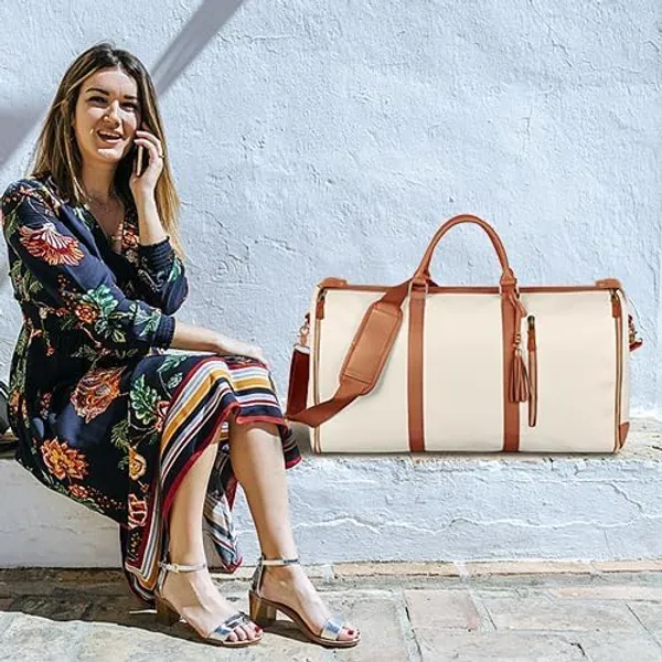 _Leather_Garment_Bags_For_Travel,_Convertible_Carry_On_Garment_Bag_Large_Duffle_Bags_For_Women,_2_In_1_Hanging_Suitcase_Suit_Water_Resistant_Duffel_Travel_Bags_With_Shoe_Pouch_(Beige),_25.4_Cm