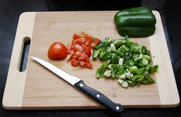_Natural_Bamboo_Wood_Chopping_Cutting_Board_For_Kitchen_Vegetables,Handle,_Chopping_Board_For_Kitchen,_Grade_Dishwasher_Safe,_Bpa_Free_(Wooden_Chopping_Board)