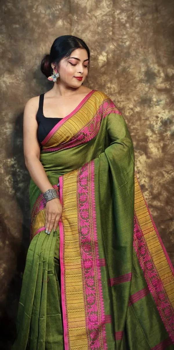 Olive_Green_Premium_Handwoven_Bengal_Cotton_Saree_For_Women