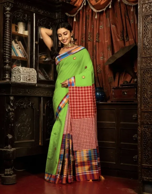 Green_Pure_Cotton_Gamcha_Design_Saree_For_Women_|_Premium_Quality_Lightweight_Sarees_For_All_Ocassion