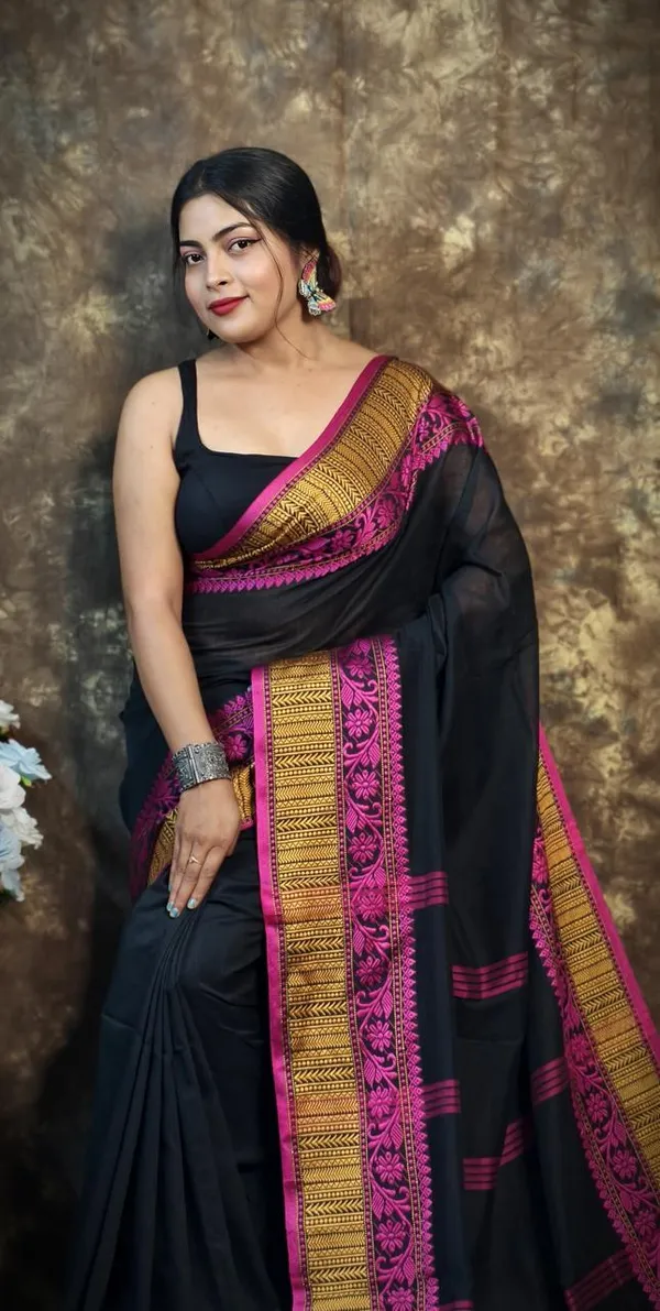 Black_Handwoven_Bengal_Cotton_Saree_For_Women_|_Premium_Quality_Lightweight_Sarees_For_All_Ocassion