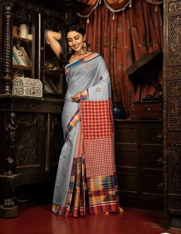 Grey_Pure_Cotton_Gamcha_Design_Saree_For_Women_|_Premium_Quality_Lightweight_Sarees_For_All_Ocassion
