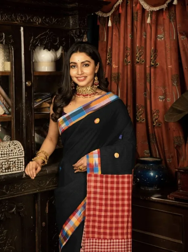 Black_Pure_Cotton_Gamcha_Design_Saree_For_Women_|_Premium_Quality_Lightweight_Sarees_For_All_Ocassion