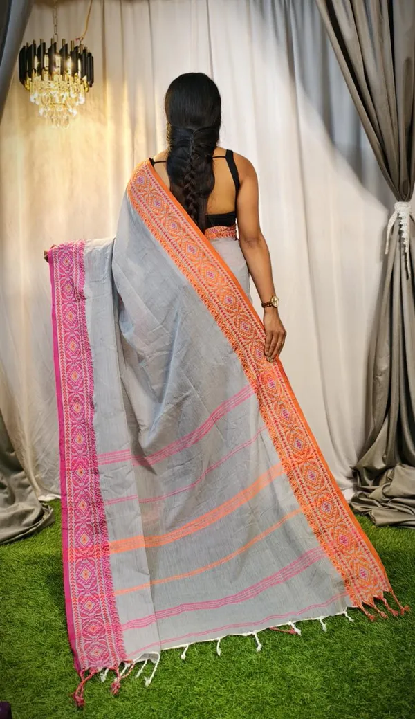 Grey_Handwoven_Bengal_Cotton_Saree_For_Women_|_Premium_Quality_Lightweight_Sarees_For_All_Ocassion