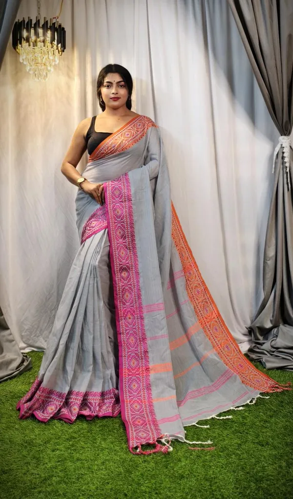 Grey_Handwoven_Bengal_Cotton_Saree_For_Women_|_Premium_Quality_Lightweight_Sarees_For_All_Ocassion