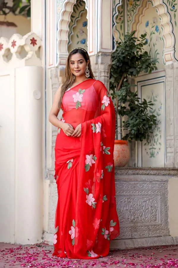 Red_Hand_Painted_Mul_Cotton_Saree_Without_Blouse_Piece_For_Women_|_Premium_Quality_Lightweight_Sarees_For_All_Ocassion
