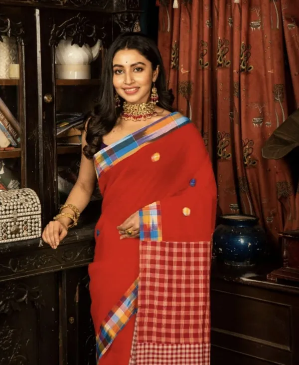 Red_Pure_Cotton_Gamcha_Design_Saree_For_Women_|_Premium_Quality_Lightweight_Sarees_For_All_Ocassion