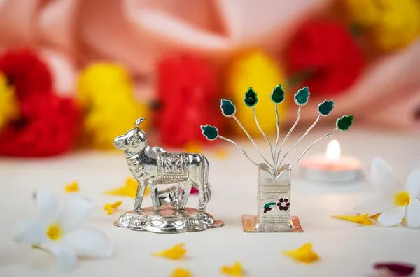 Silver_Plated_Cow_&_Tulsi_Meena