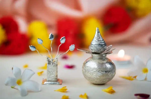 Silver_Plated_Mangal_Kalash_Nariyal_&_Tulsi_Plain