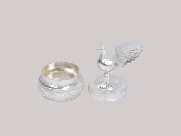 Silver_Plated_Metal_Premium_&_Elegant_Peacock_Sindoor_Dibbi_For_Women_(45_Gms)
