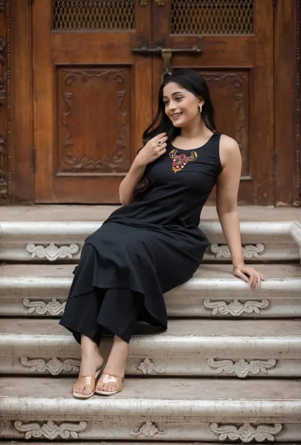 Ramya_Floral_Cotton_Suit_with_Dupatta_and_Pant