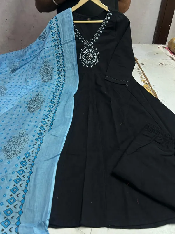 Black_Anarkali_Kurti_set_FZ