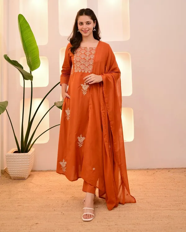 Cotton_Rust__embroidery_work