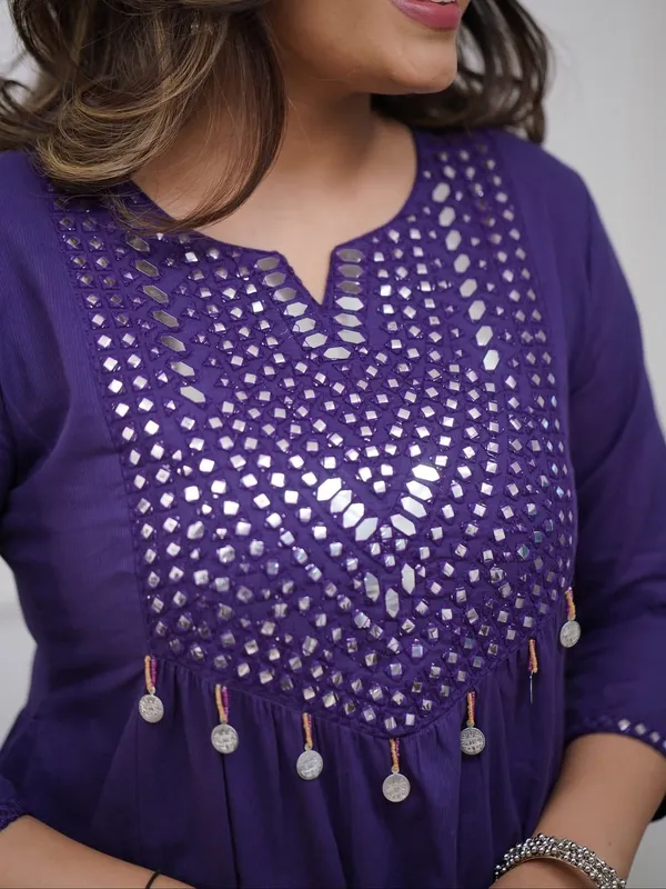 Cotton_kurti_pant_with_dupatta_Fz