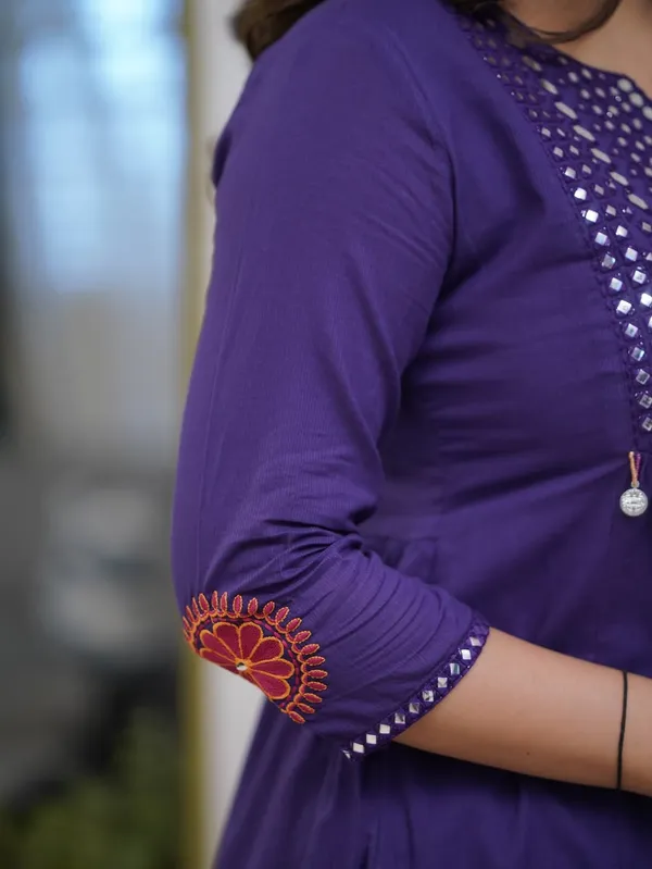 Cotton_kurti_pant_with_dupatta_Fz