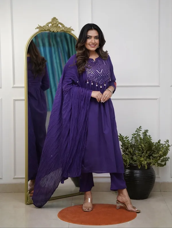 Cotton_kurti_pant_with_dupatta_Fz