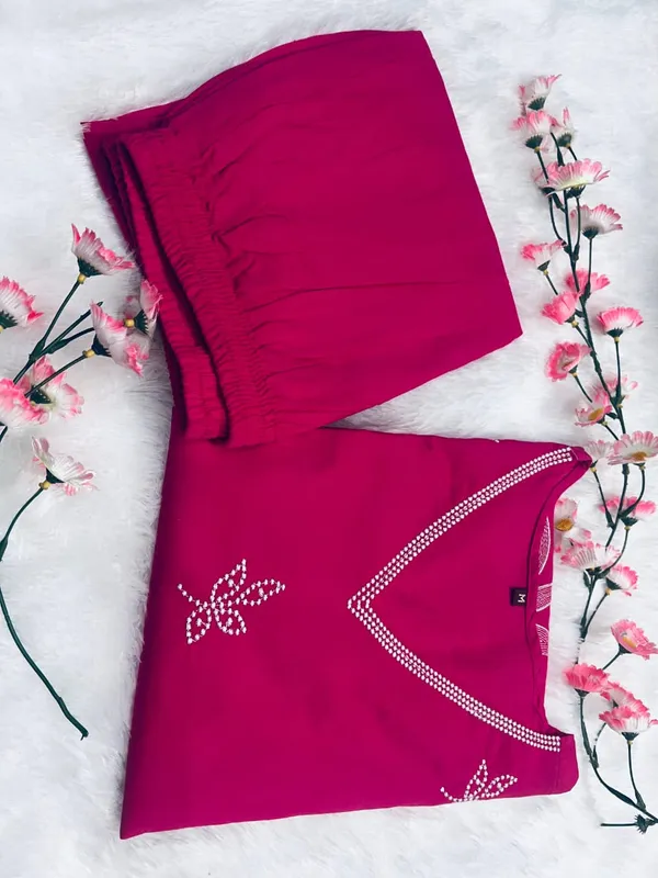 Pink_Cotton_Kurti_Set_with_Embroidery_Work