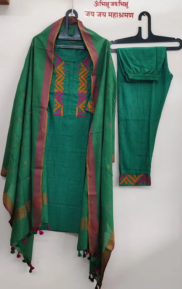 Green_Cotton_Slub_Handloom_Kurta_Pant_With_Dupatta_Set_For_Women