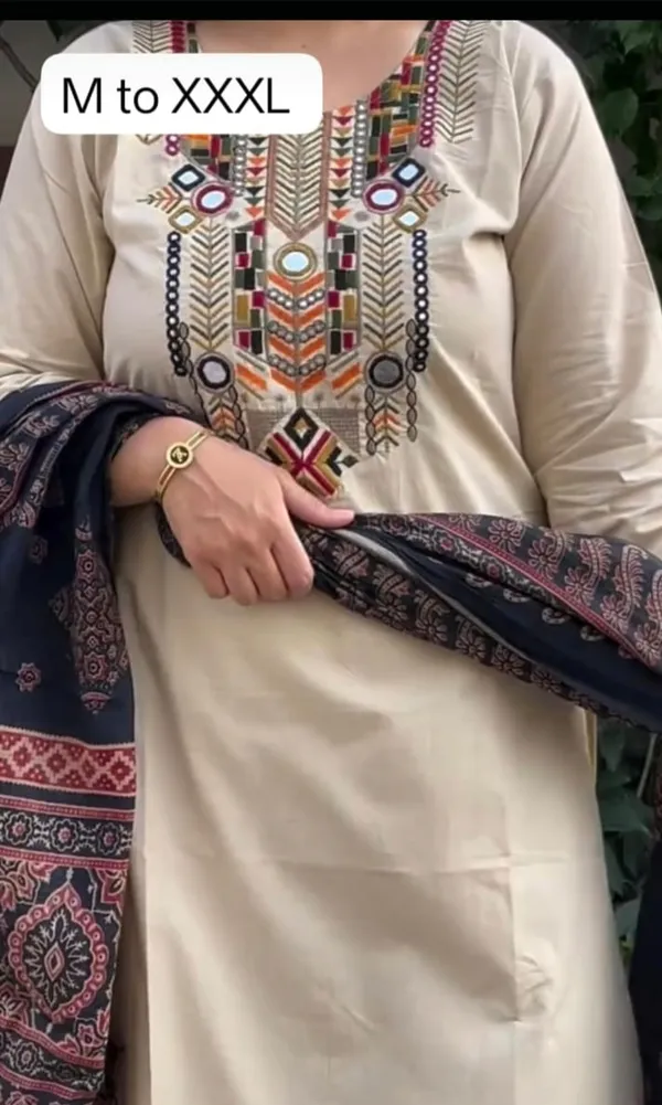 Khadi_cotton_white_Handloom_embroidery_work_LK