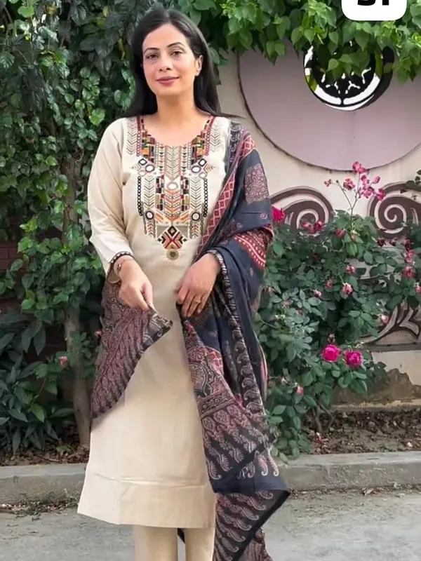 Khadi_cotton_white_Handloom_embroidery_work_LK