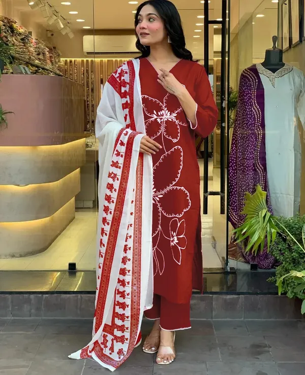 Kurta_with_pant_and_dupatta_embroidery