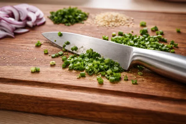 Teak_Wood_Edge_Grains_With_Juice_Groove_Wooden_Chopping_Board_(Small)