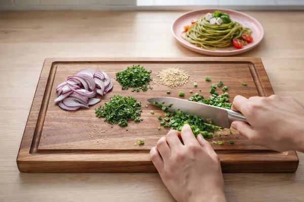 Teak_Wood_Edge_Grains_With_Juice_Groove_Wooden_Chopping_Board_(Small)